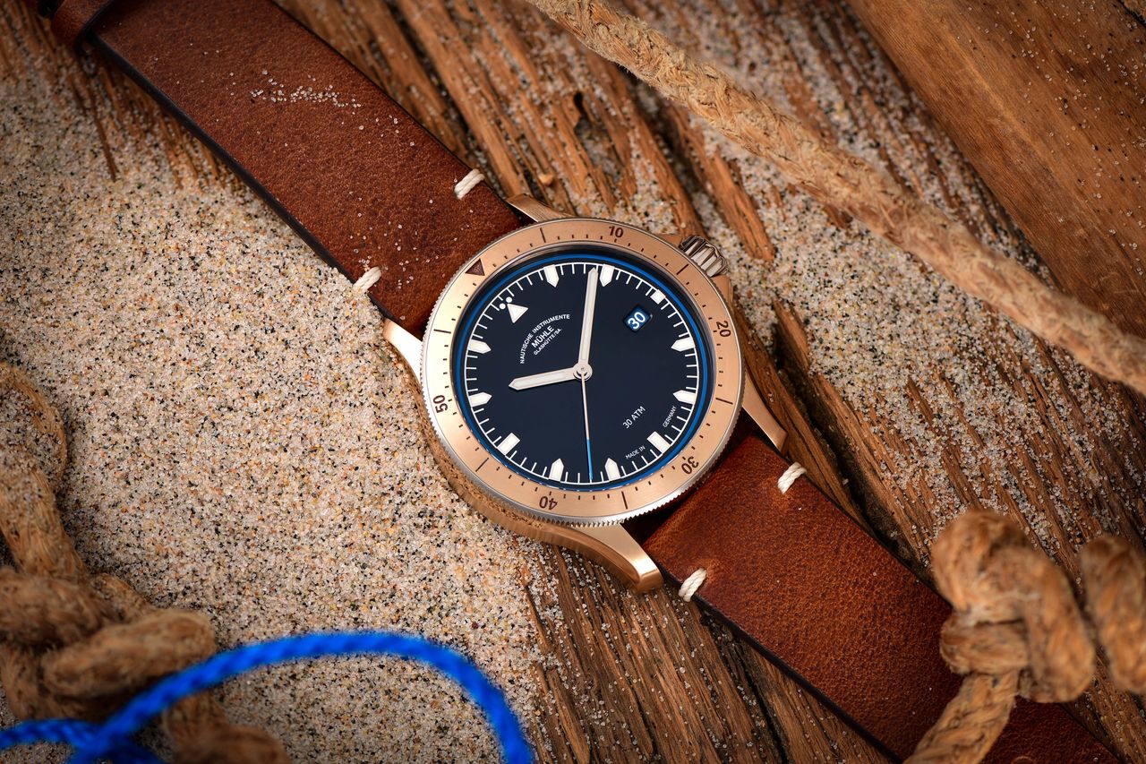 MG_ProMare Bronze_Vintage Strap_LS_1
