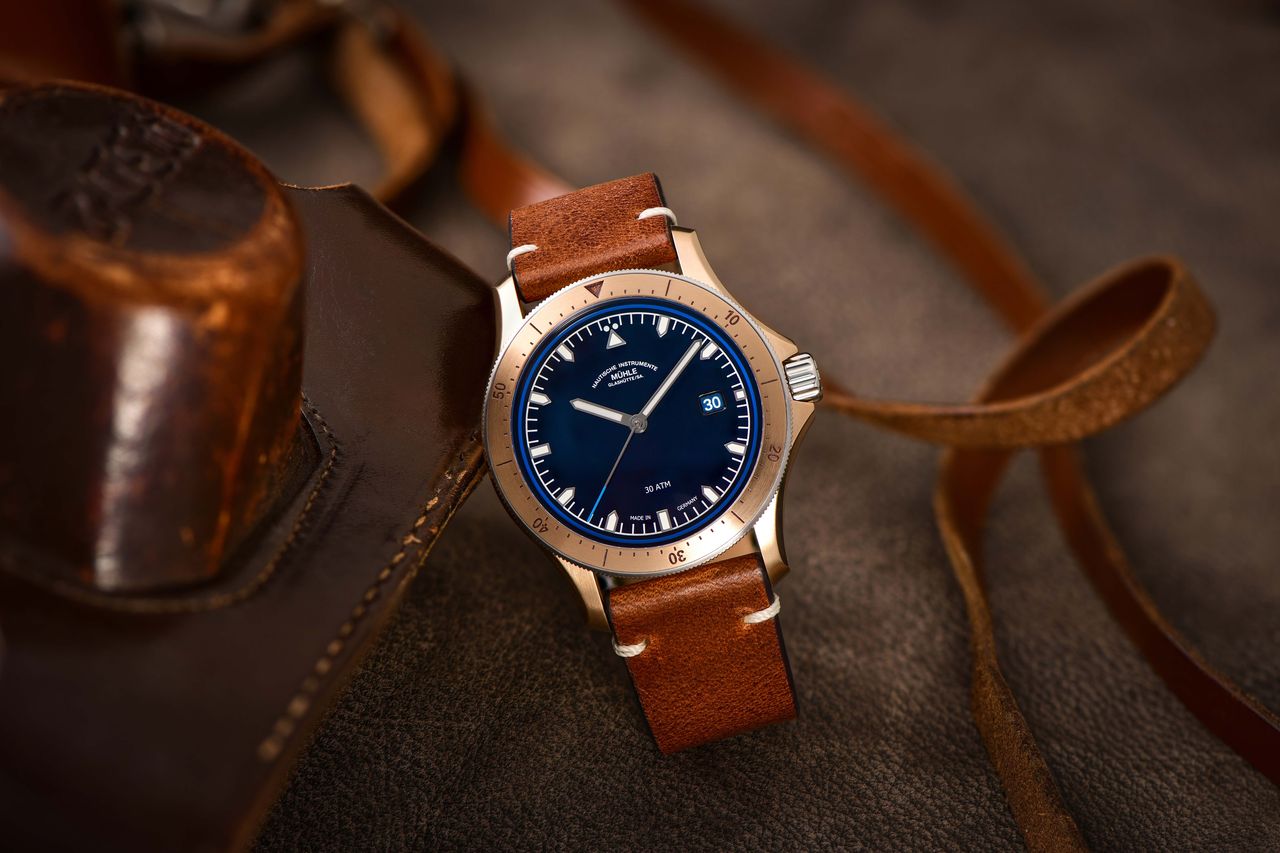 MG_ProMare Bronze_Vintage Strap_LS_2