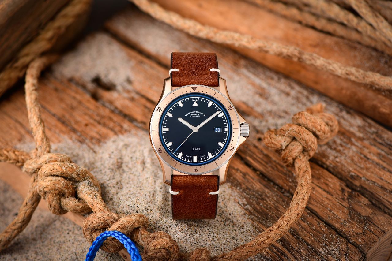 MG_ProMare Bronze_Vintage Strap_LS_4